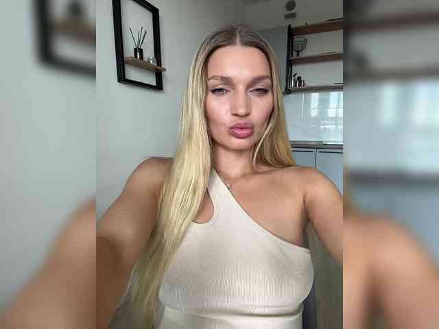 Manymoney1 webcam