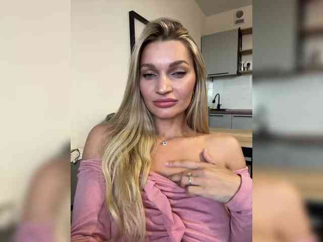 Manymoney1 Live Webcam on BongaCams