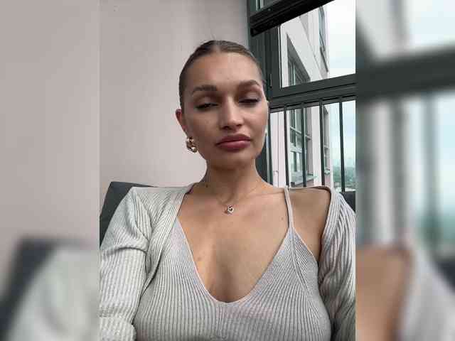Manymoney1 webcam