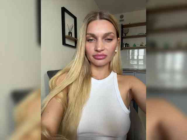 Manymoney1 webcam