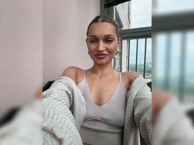 Manymoney1 webcam
