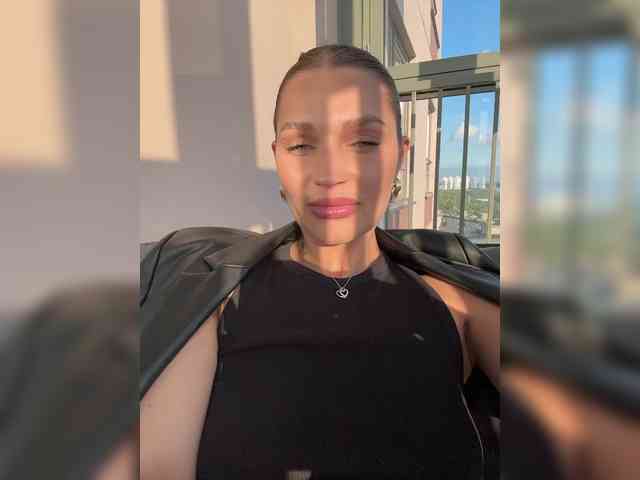 Manymoney1 webcam