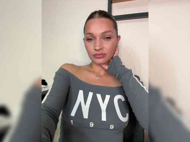 Manymoney1 webcam