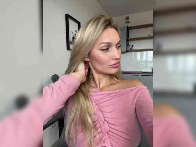 Manymoney1 Live Webcam on BongaCams