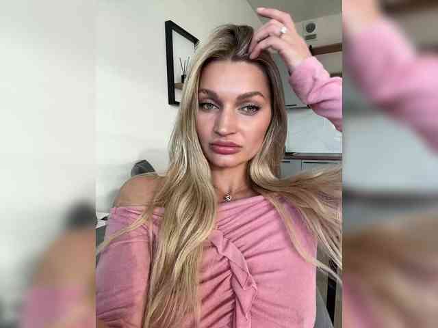 Manymoney1 webcam
