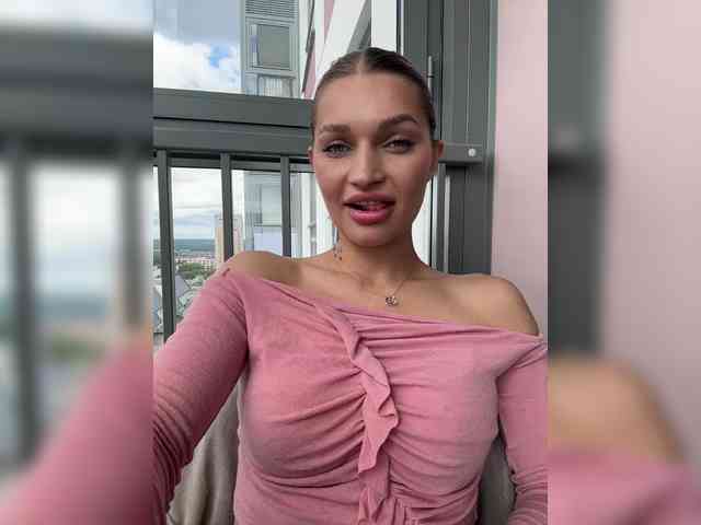 Manymoney1 webcam