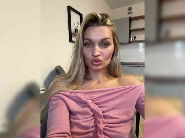 Manymoney1 webcam