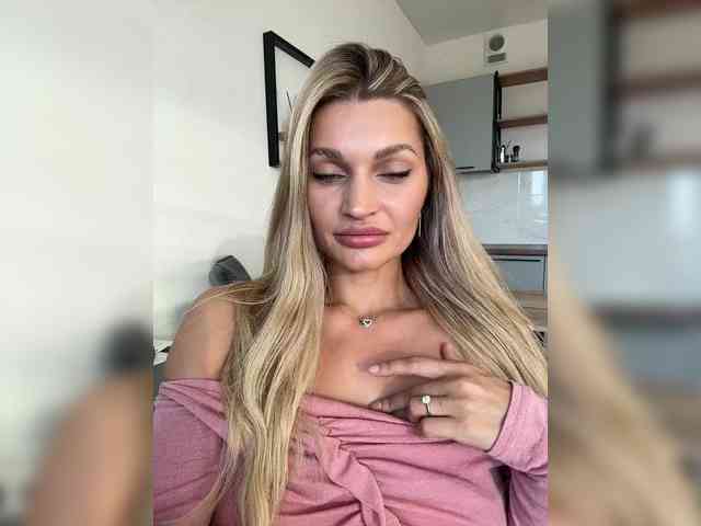 Manymoney1 webcam