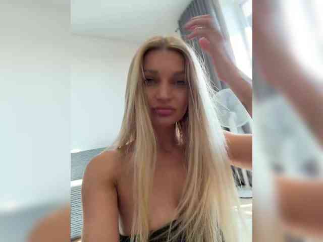 Manymoney1 webcam