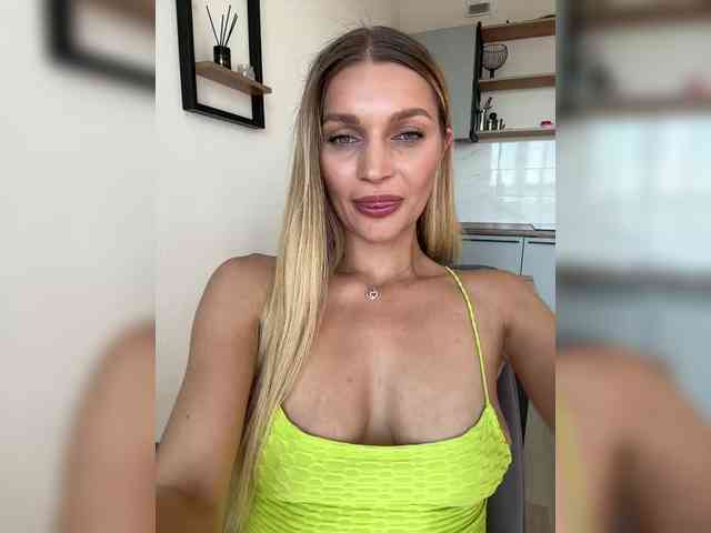 Manymoney1 webcam