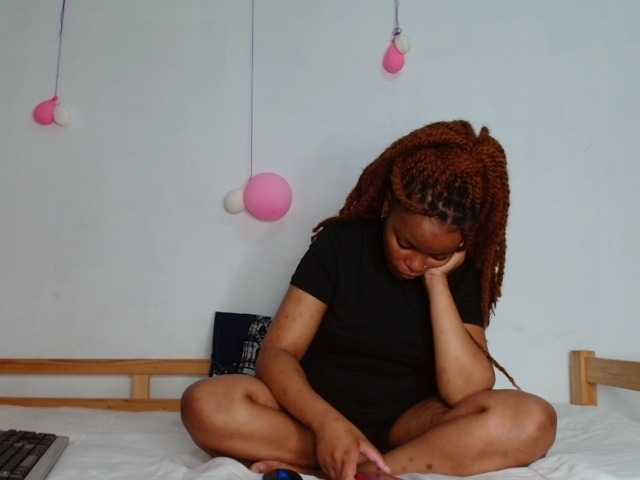 Masturbate to 22 years old KinkyP696 from BongaCams KinkyP696 from BongaCams