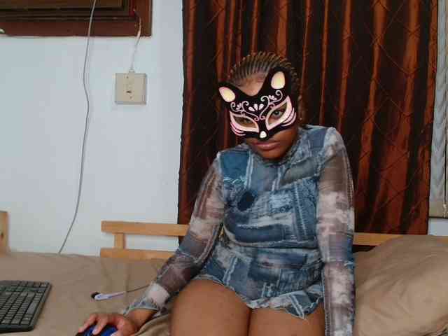 KinkyP696 webcam