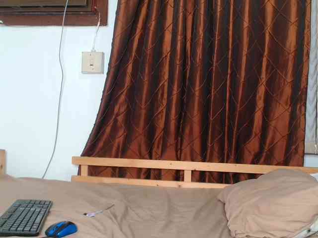 KinkyP696 webcam