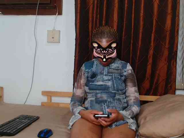 KinkyP696 webcam