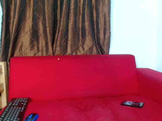 KinkyP696 webcam