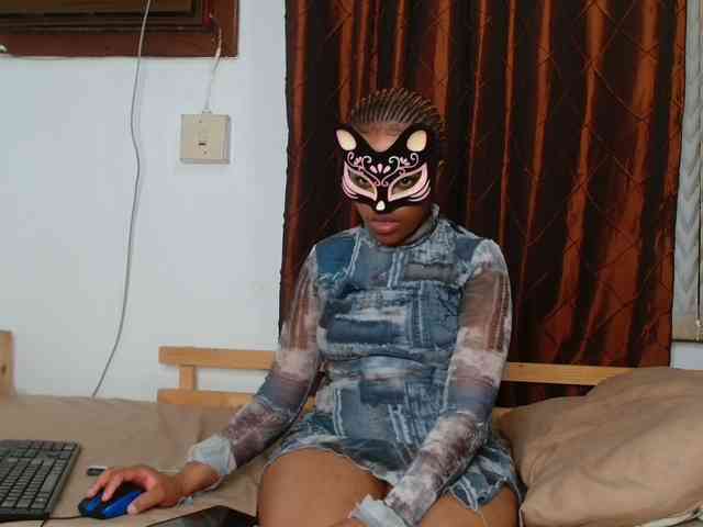 KinkyP696 webcam