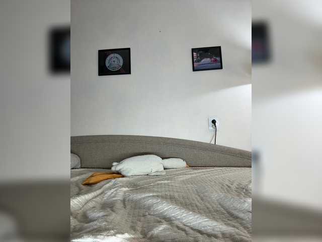 BLONDINO4KA's BongaCams show and profile