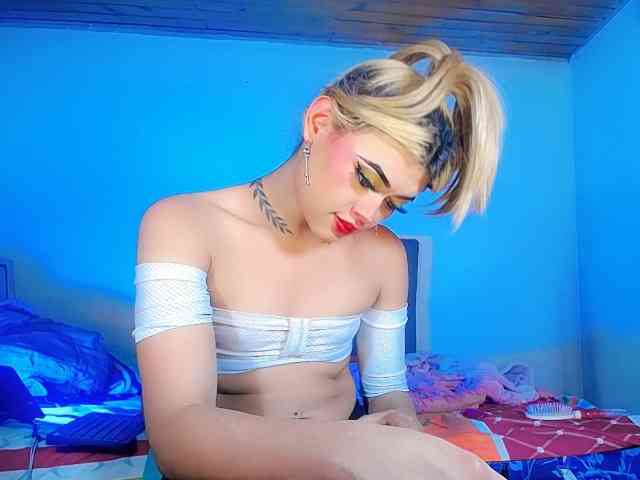 EnmaGill Live Webcam on BongaCams