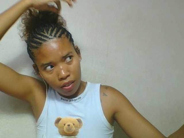 Bayranshsexy's BongaCams show and profile