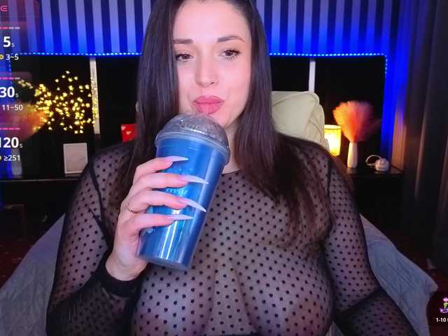 AfinaLin's BongaCams show and profile