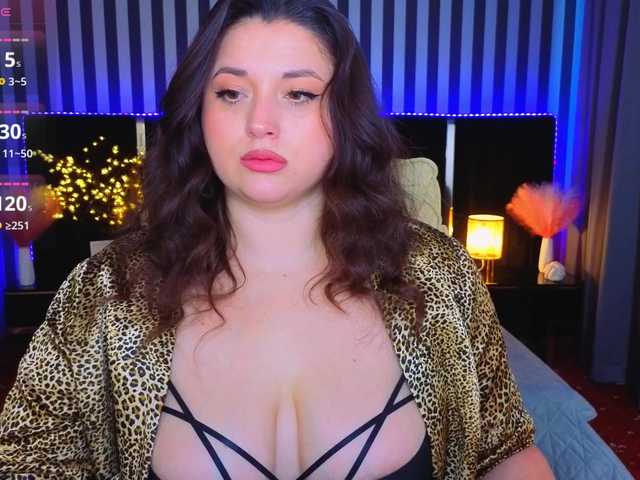 AfinaLin's BongaCams show and profile