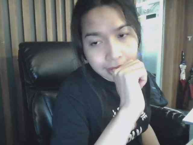 sara-kimoo Live Webcam on BongaCams