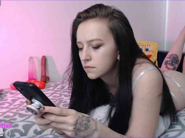 krisskiss21 webcam