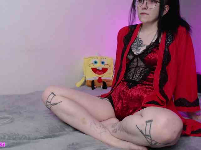 krisskiss21 webcam