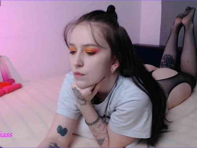 krisskiss21 webcam