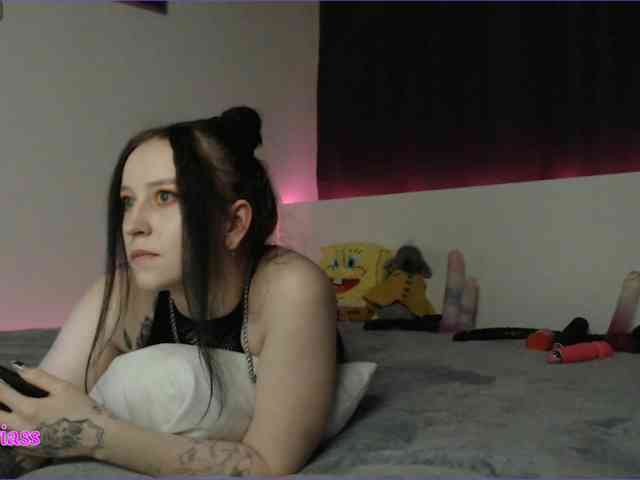 krisskiss21 webcam