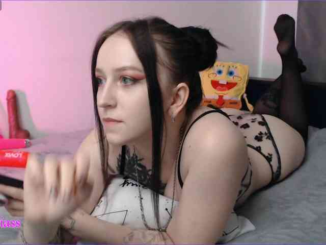 krisskiss21 webcam