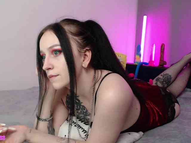 krisskiss21 webcam