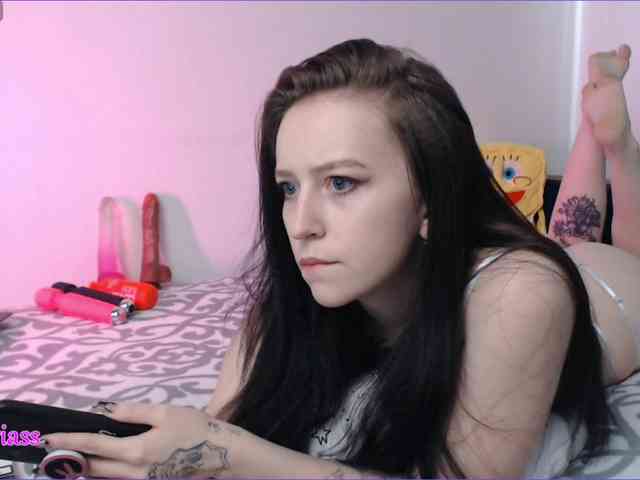 krisskiss21 webcam