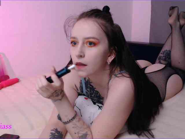 krisskiss21 webcam