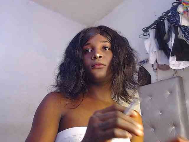 Chocolatesexy45 Live Webcam on BongaCams