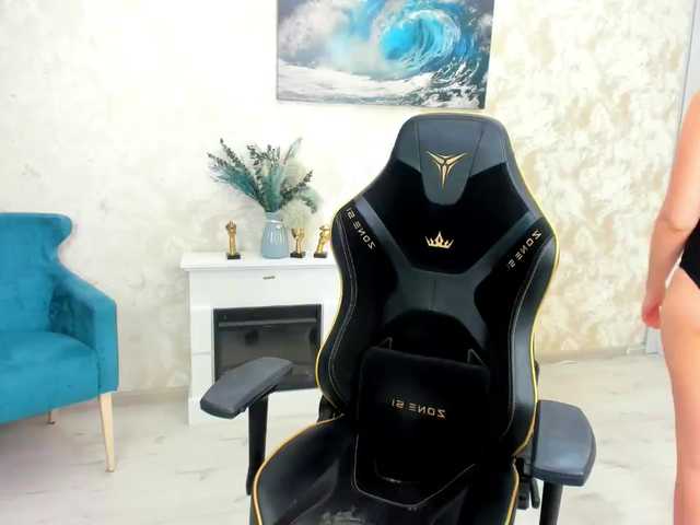 Strawberrye's BongaCams show and profile