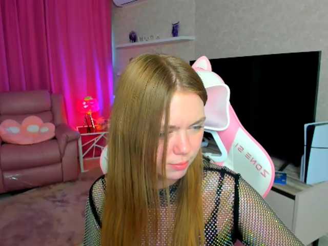 Strawberrye from BongaCams is Freechat