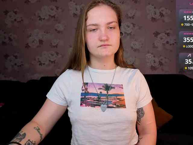 linadevine webcam