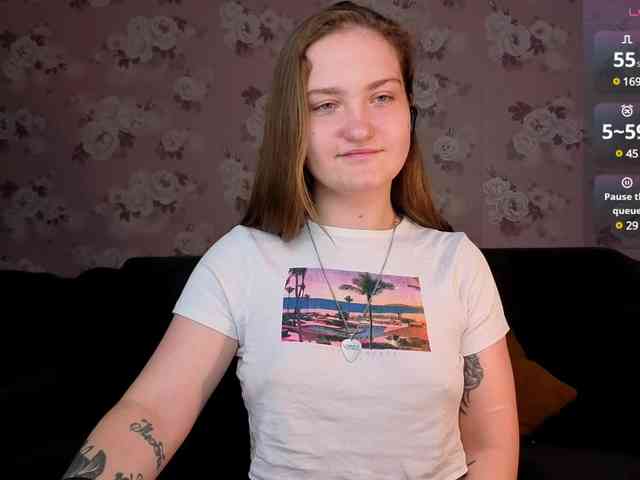linadevine webcam