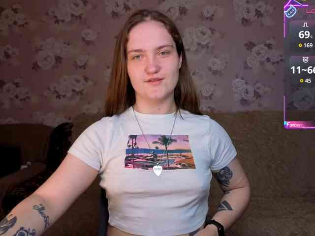 linadevine webcam
