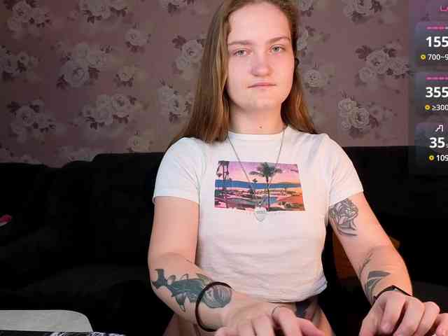 linadevine webcam