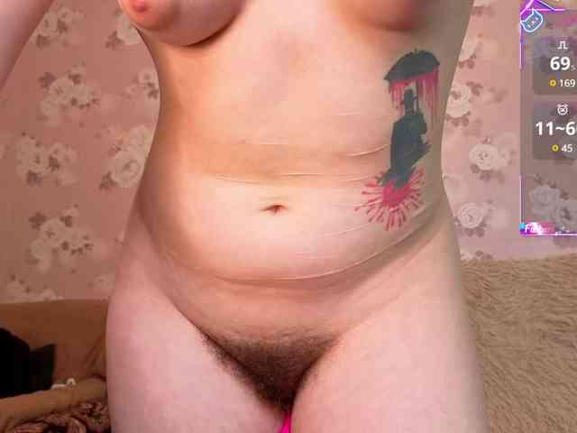 linadevine webcam