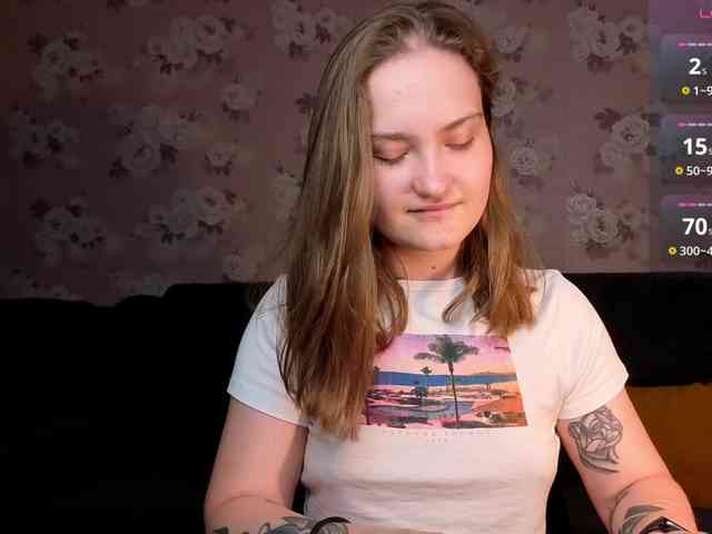 linadevine webcam