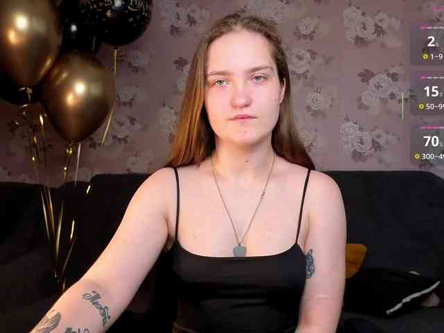 linadevine webcam