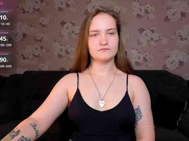 linadevine webcam