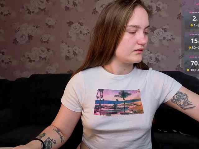 linadevine webcam