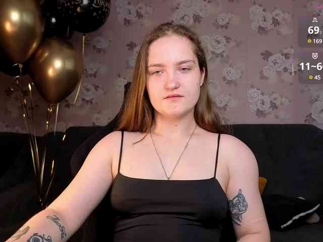 linadevine webcam