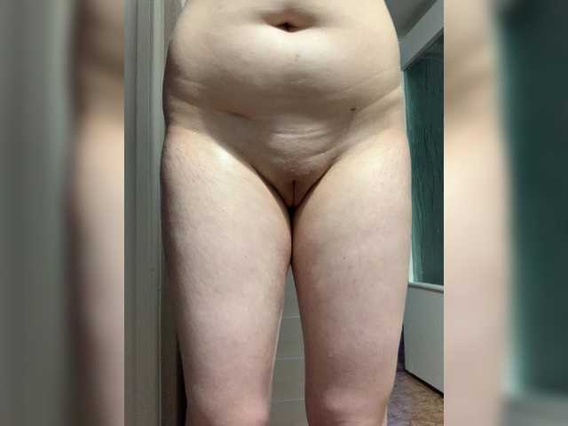 kisssssesmee's BongaCams show and profile