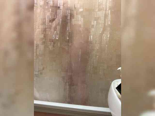 yana_top_queen webcam