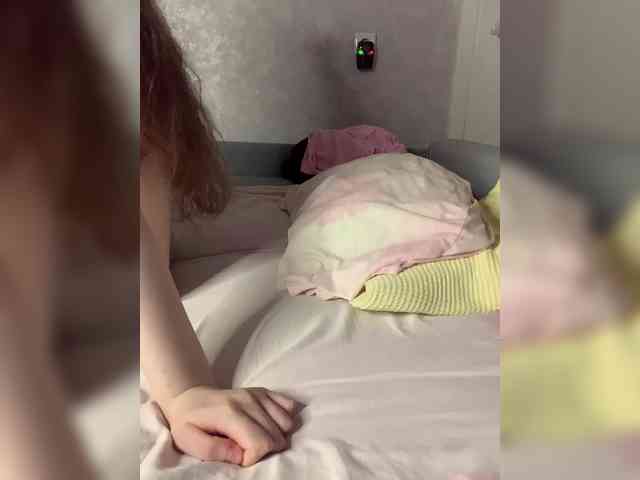yana_top_queen webcam